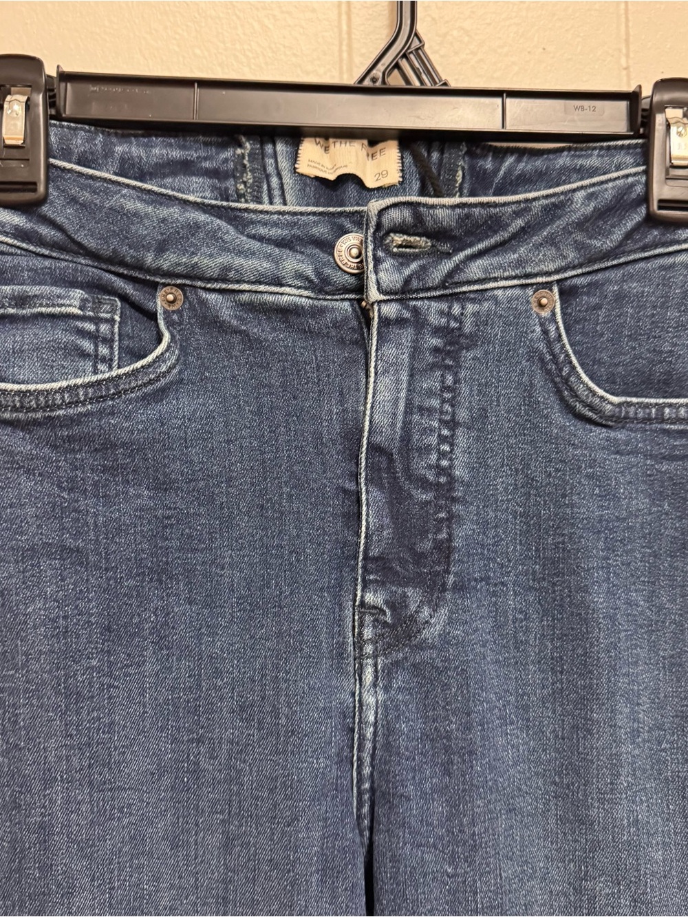 WE THE FREE CRVY Size 29 Super High-Rise Lace-Up Flare Raw Hem Stretch Jeans - Picture 5 of 10